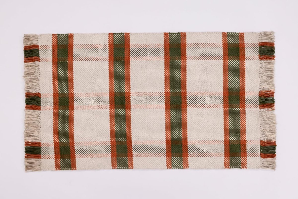 Handwoven Cotton Rug – Plaid Designe with Colors Stripes, Finished with Hand-Knotted Fringes on Both Ends, FRS-0115 (Rust & Olive Green)